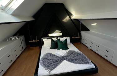 Spacious 4 Bedroom Contractors Friendly Home in Coventry Near Jaguar Land Rover & City Centre - Photo 8