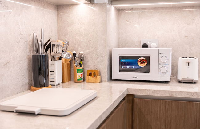 YOUR STAY Apartments Luxury Beachfront Living - Photo 17