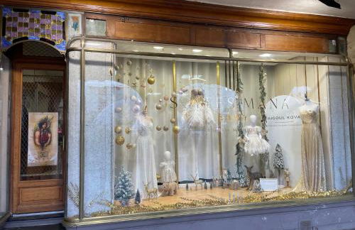 Suites Mana- Studio Art Ducal avec Terrasse sur l'arrière de la Place Ducale Parking inclus - Foto 20