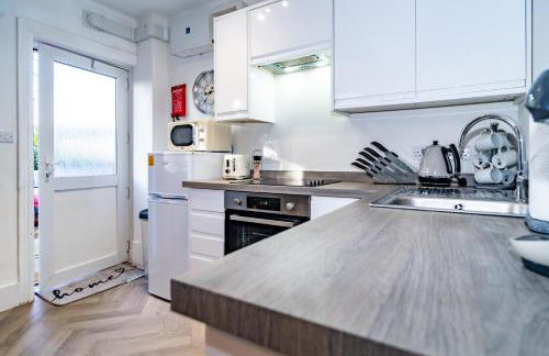 Frant Road Retreat | Private Parking - Foto 30