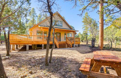 Peaceful Blue Ridge Cabin with Wraparound Deck! - Foto 3