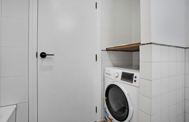 Cozy Studio Retreat in the City By Zodiak Stays - Photo 14