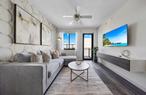 The Serenity in DTWN 3 Min From Las Olas - Photo 1