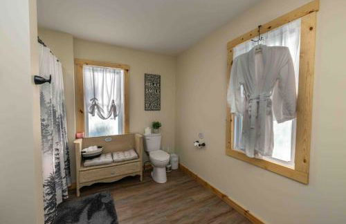 Charming Country Farmhouse Near Natural Bridge - Foto 10