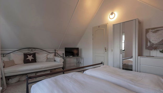 Elegant Villa With Garden - Foto 3, Habitación