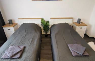 Large Central Apartment - MODERN & Fully Equipped - near fair - Foto 12