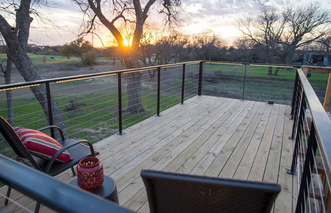 Stillwater House Tiny Container Home 12 min to Downtown Magnolia - Foto 17