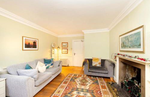 JOIVY Beautiful apartment, private garden, Calton Hill - Foto 18