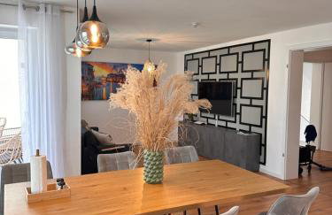 AMAO-Pearl - Business Apartment - Balcony - Parking - Photo 1