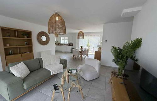 Les Voiles Blanches - Plage a 5 min en voiture - Calme et Tranquillité - Foto 10