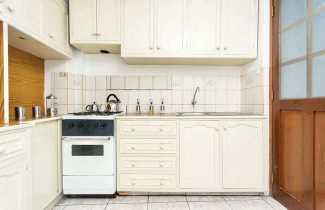 Lovely 3 Bedroom Apartment in the Heart of Downtown Arequipa for 6 pax - Photo 3