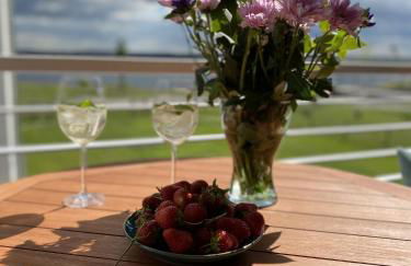 Modernes Apartment am Hafen mit Seeblick - Photo 5