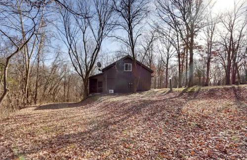 Peaceful Woodland Cabin with Screened Porch & Arcade Near Siloam Springs City Lake, Gentry, AR - Foto 15