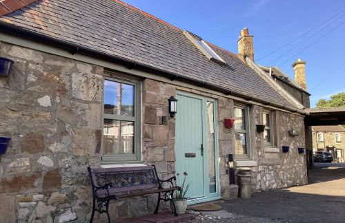 Cottage in Mid Calder Village near Edinburgh - Foto 1