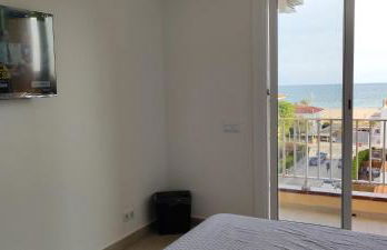 Acogedor estudio en la playa, con vistas al mar, y piscina comunitaria - Foto 4