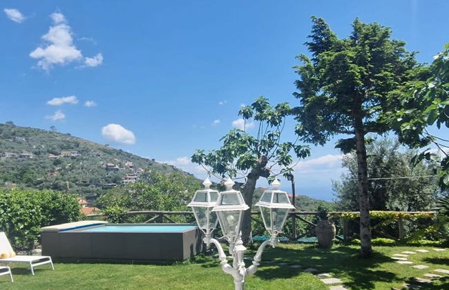 The Retreat of the Senses - Foto 26