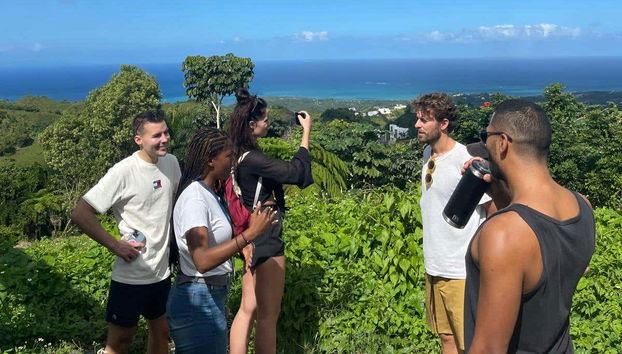 Contemplando los paisajes de Samaná