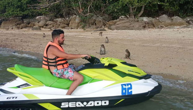 Arriving at Monkey Island