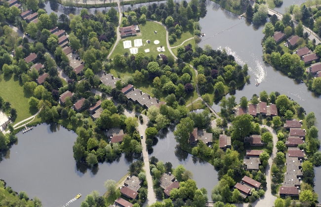Restyled Bungalow with Dishwasher near Nature Reserve - Photo 30