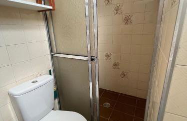 920 Vista Mar - Studio enfrente a Praia - WIFI - Restaurantes, Padaria e Mercadinho ao lado, Quiosques Bar com música ao vivo - Photo 6