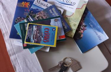 Lake and Guzzi view - Holiday Home - Foto 15