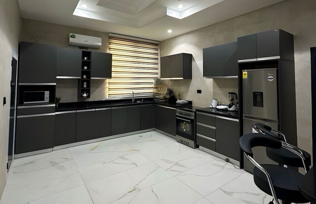 2BR Apartment With Pool and Wifi Near Airport - Foto 4