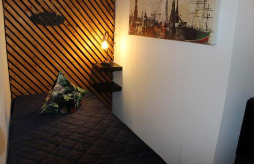 KLEINE SOUTERRAIN WOHNUNG NÄHE HAMBURG - Foto 3