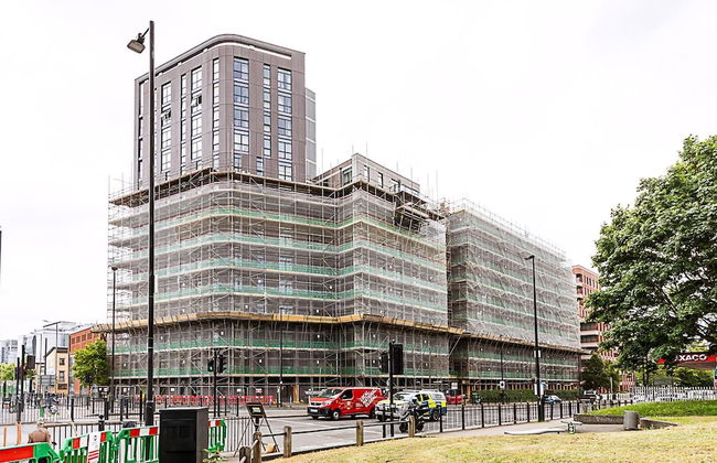 Stylish Canary Wharf Retreat For 2 - Foto 26