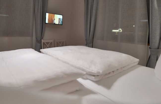 Brand new 70sqm Apartment 1 km From Lake Carezza in the Dolomites Italy - Photo 4