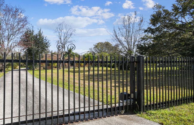 TRANQUILITY. Gated Estate Home. Privacy. - Foto 19