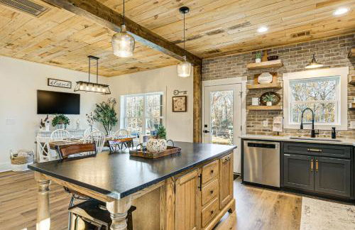 Family-Friendly Barndominium Near Greenville! - Foto 14