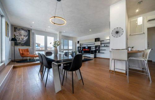 [Via Indipendenza] – Attico di lusso con Piscina - Photo 10