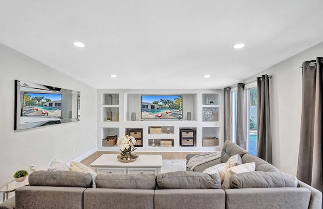 5BR with Heated Pool 5 min to Beach - Photo 46