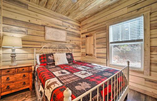 Modern Cabin with Fire Pit Less Than 3 Mi to Trails! - Foto 18