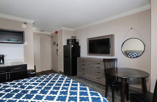 Chase at Baltimore Harbor - Foto 7