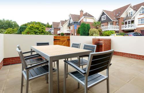 Crested Grebe - Ukc2109 - Photo 9