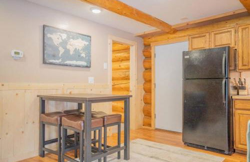 Tucked Away Timber Lower Suite - Foto 18