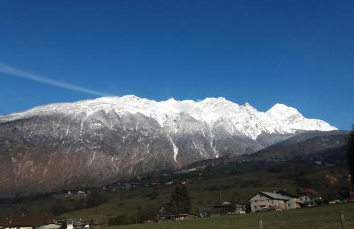 Gîte mobile home réaménagé à Ugine entre Albertville et Annecy - Foto 3