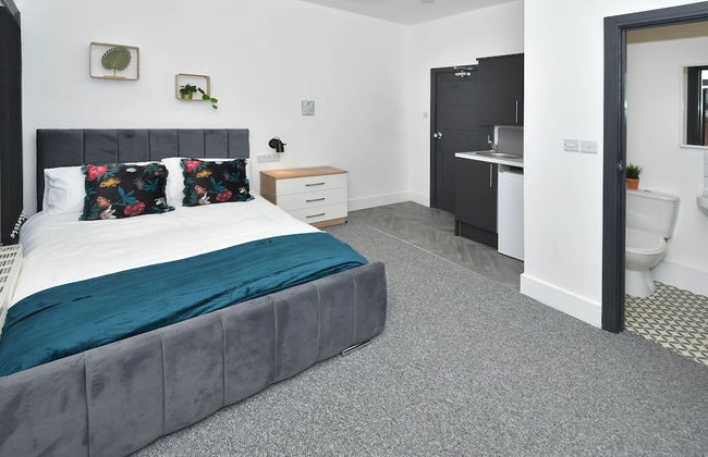 Townhouse @ 202 Walthall Street Crewe - Photo 24