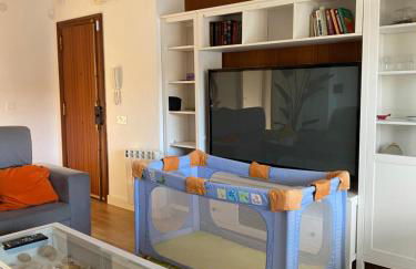 Apartamento en complejo residencial con piscina - Foto 15