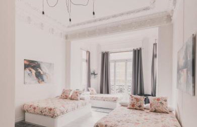 Amplio Piso de 7 habs, 4 baños sobre calle Gran Vía - Foto 44