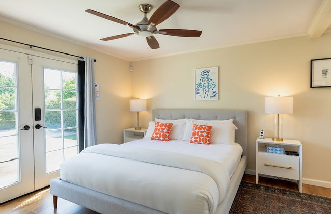 Relax at the 3BR Tranquil Oasis in Palm Springs - Foto 56