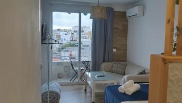 "Estudio con balcón" A 9 min en metro del centro de Sevilla - Photo 2