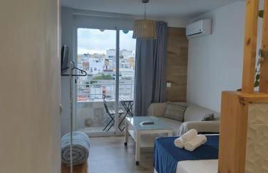 "Estudio con balcón" A 9 min en metro del centro de Sevilla - Photo 2