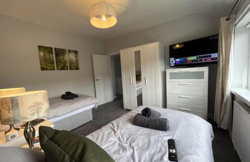 Modern 3-bed stay-away-home sleeps 6 nr Manchester - Foto 20