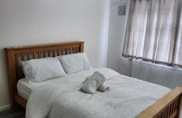 5 minutes from station and 1 minute to A13 - Foto 7