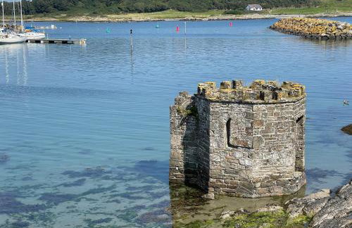 Lovely apartment overlooking the harbour and bay - Photo 26
