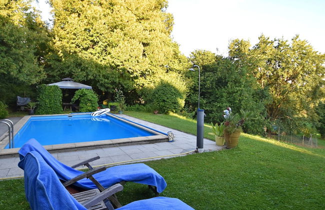 Tranquil Garden Apartment - Photo 10