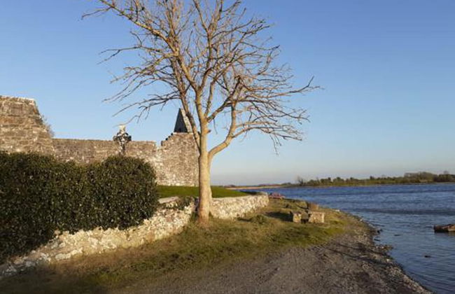 Spacious 6-bed House 10 Minutes From Knock Airport - Photo 27