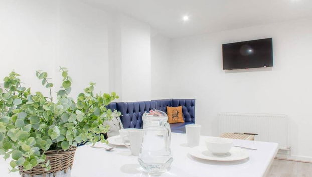 Host Apartments Fleet Nightlife III - Foto 5, Habitación